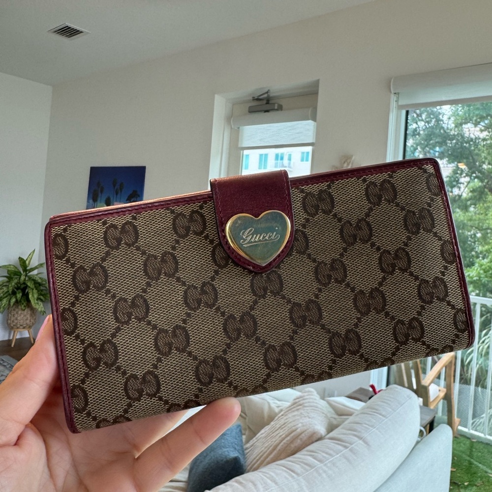 Gucci GG Heart Wallet Pink Leather, Vintage Authentic with COA